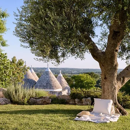 Trulli Angela לוקורוטונדו