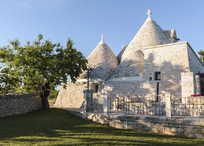 Trulli Angela * לוקורוטונדו